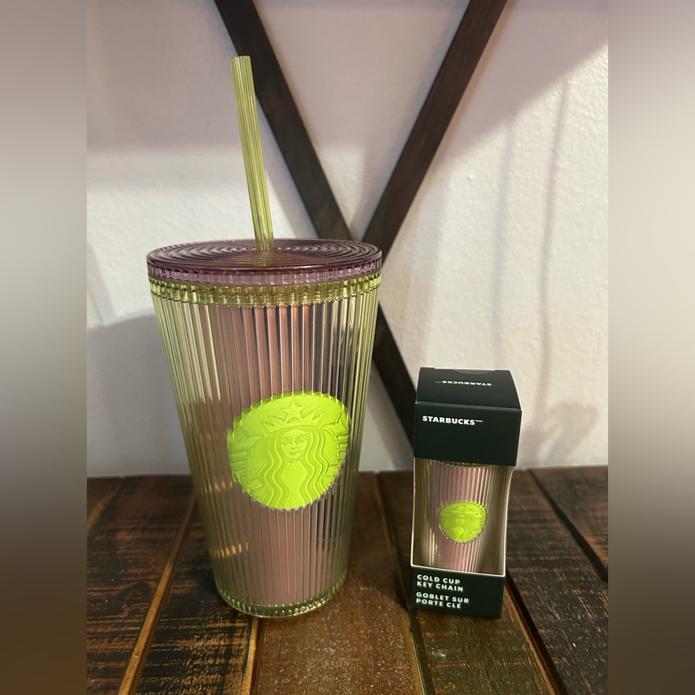 Starbucks Pleated Green Apple And Lilac 16oz Tumbler With Keychain NEW